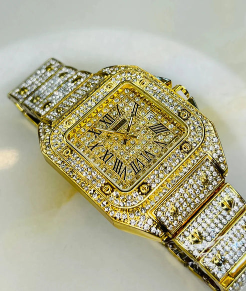 Stylish Women’s Gold Color Watch  Luxury Look – Not Real Gold